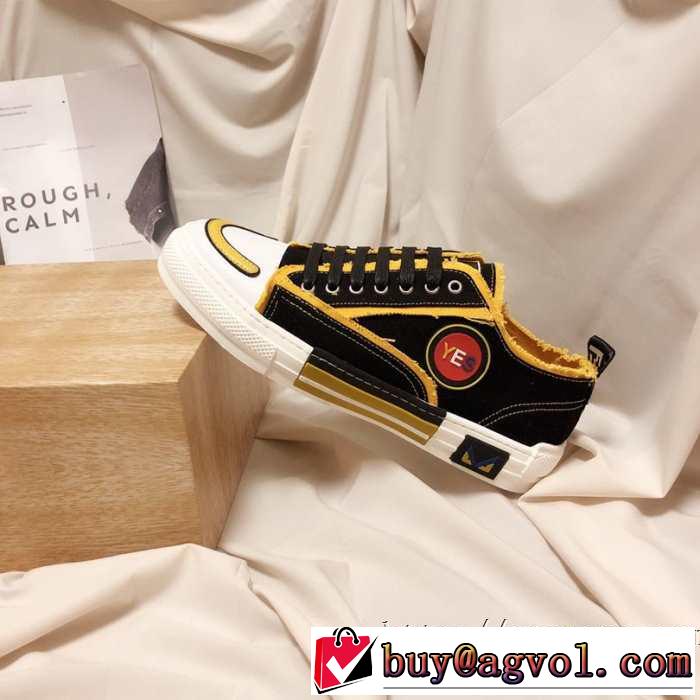 ランニングシューズ 秋ファションのトレンド フェンディ 一番おしゃれ秋冬トレンド FENDI おしゃれさんはいち早く取り  2019秋に注目したい