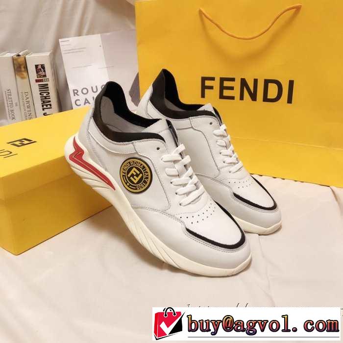 FENDI  ファッショントレンドを早速チェック 最速2019秋冬トレンドブランド フェンディ最高にCOOL秋冬新作 ランニングシューズ