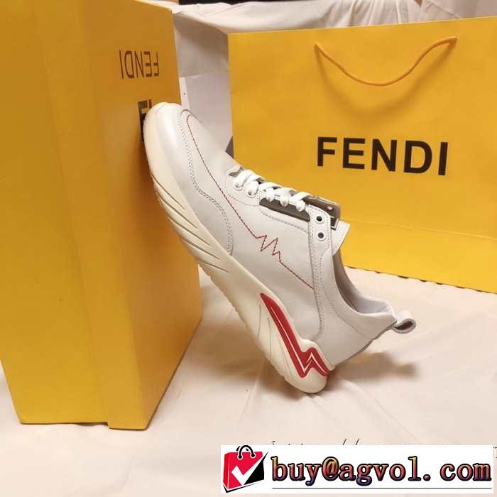 ランニングシューズ 今年らしい新しい人気色 フェンディ【2019秋冬】今きてる最先端ブランド  FENDI 現在流行中のおすすめ人気