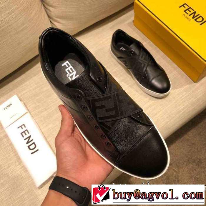 ランニングシューズ おススメの秋冬アイテムをCHECK フェンディ FENDI2019トレンドファッション新品 今季トレンドをうまく取り