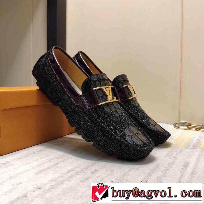 おしゃれ感度が高い秋冬トレンド ルイ ヴィトン寒い季節トレンド上品 LOUIS VUITTON ローファー 先取り 2019/2020秋冬ファッション