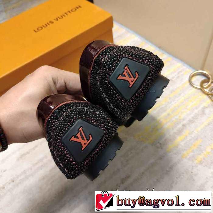 おしゃれ感度が高い秋冬トレンド ルイ ヴィトン寒い季節トレンド上品 LOUIS VUITTON ローファー 先取り 2019/2020秋冬ファッション