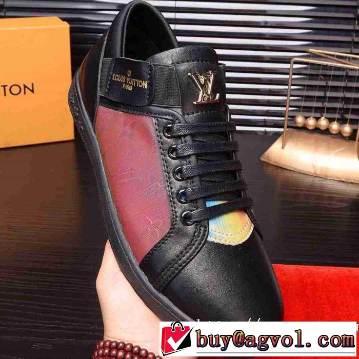 とにかく完璧ブランド新作 ルイ ヴィトン 秋服コーデ2019年版 LOUIS VUITTON 2色可選 ランニングシューズ 大胆なチェックの人気トレンド