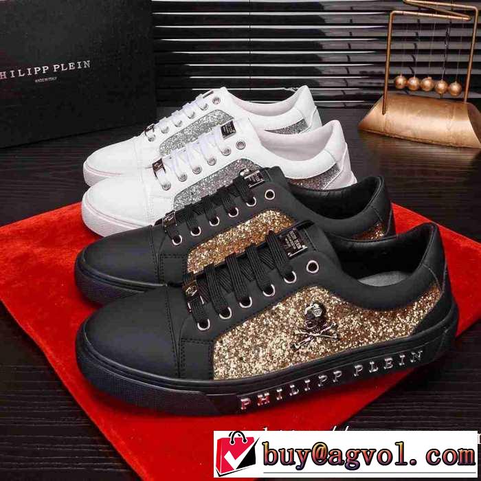 2020秋冬流行ファション  フィリッププレイン PHILIPP PLEIN 優しいのに存在感 ランニングシューズ ファッショントレンドを早速チェック