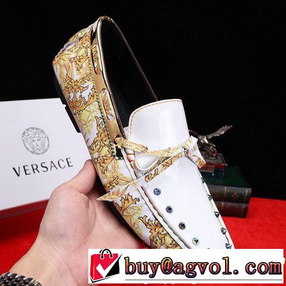 今年流大人っぽさ 2019年の春夏に着たい 通勤の定番 VERSACE ヴェルサーチ カジュアルシューズ 2色可選