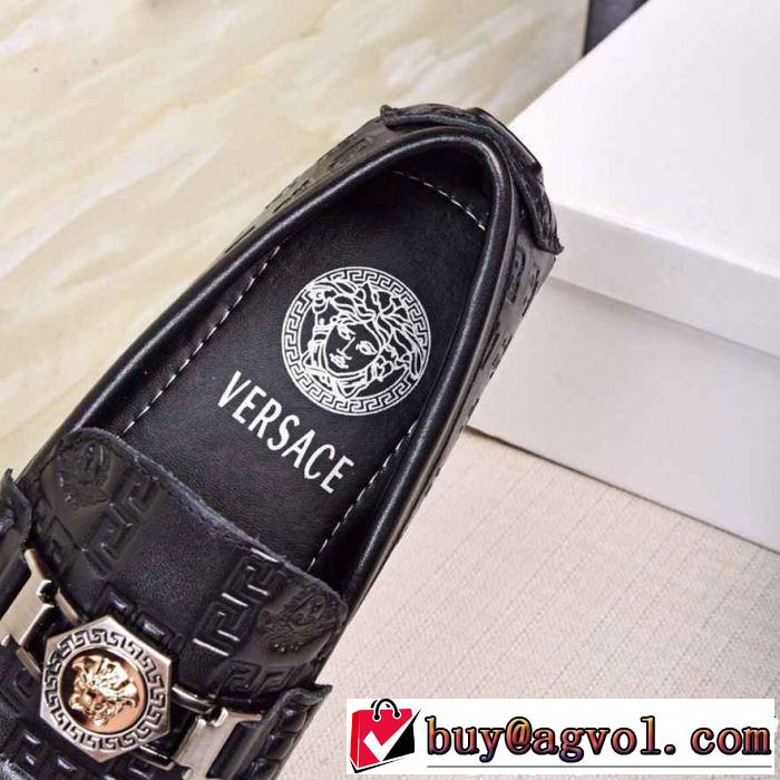 絶妙にオシャレ人気アイテム 2019年春夏シーズンの人気 カジュアルシューズ VERSACE ヴェルサーチ