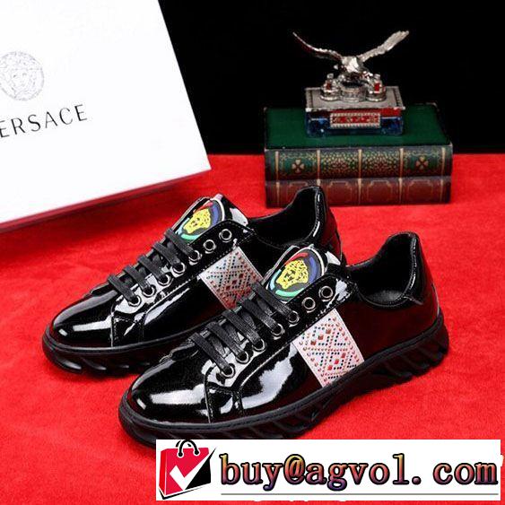 柔らかい印象に上質 2019春夏のトレンド新商品 VERSACE ヴェルサーチ 2色可選 カジュアルシューズ