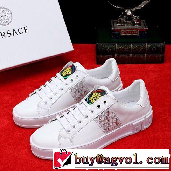 柔らかい印象に上質 2019春夏のトレンド新商品 VERSACE ヴェルサーチ 2色可選 カジュアルシューズ