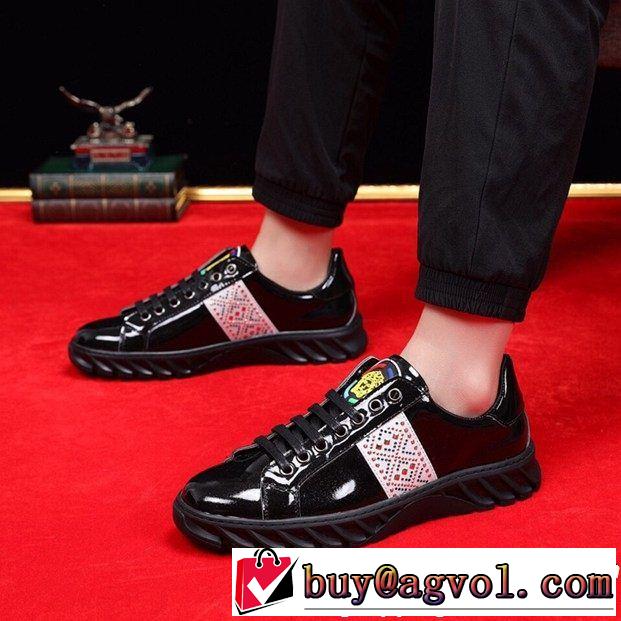 柔らかい印象に上質 2019春夏のトレンド新商品 VERSACE ヴェルサーチ 2色可選 カジュアルシューズ