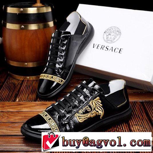 春夏シンプルファッションでOK！ 2019春夏の大注目トレンド VERSACE ヴェルサーチ カジュアルシューズ  2色可選