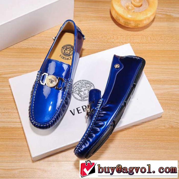 《2019年》今、注目のストリート 魅力的なカラー使い ヴェルサーチ VERSACE カジュアルシューズ