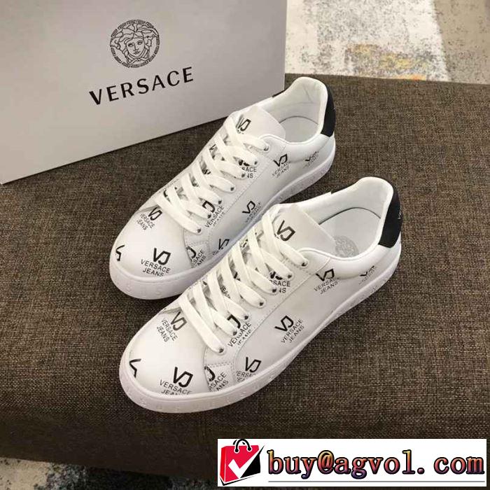 【2019年】夏のファッション 2019春夏トレンドアイテム ヴェルサーチ VERSACE カジュアルシューズ 2色可選