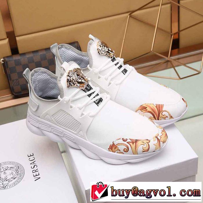 暑い今こそ活躍させたい！ 2019SSのトレンド商品ヴェルサーチ VERSACE カジュアルシューズ 2色可選