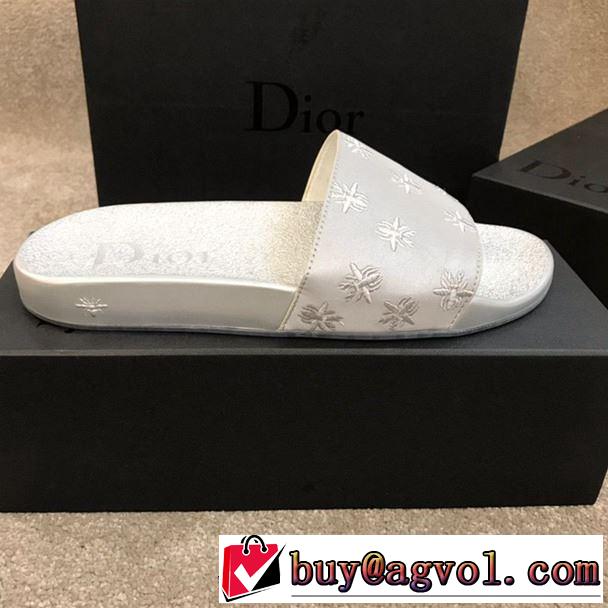  きちんと感が抜群 サンダル 夏の大人カジュアルスタイル  ディオール 2019年の夏のマスト DIOR 夏らしい季節感