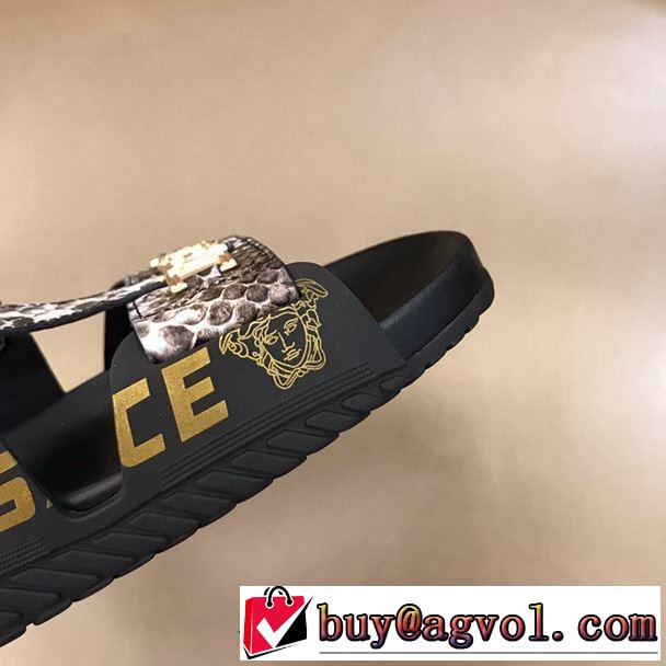 2色可選 キレイめ感が強い サンダル 夏らしい季節感  ヴェルサーチ きれいめ上品に VERSACE  2019年の夏のマスト 