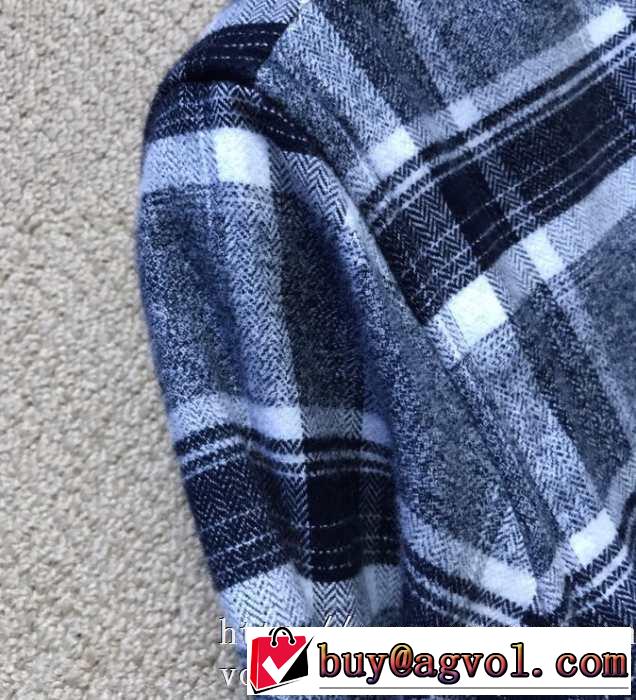 バーバリー BURBERRY シャツ 絶対おさえるべきカラーと最新 気になる2019年秋のファッション