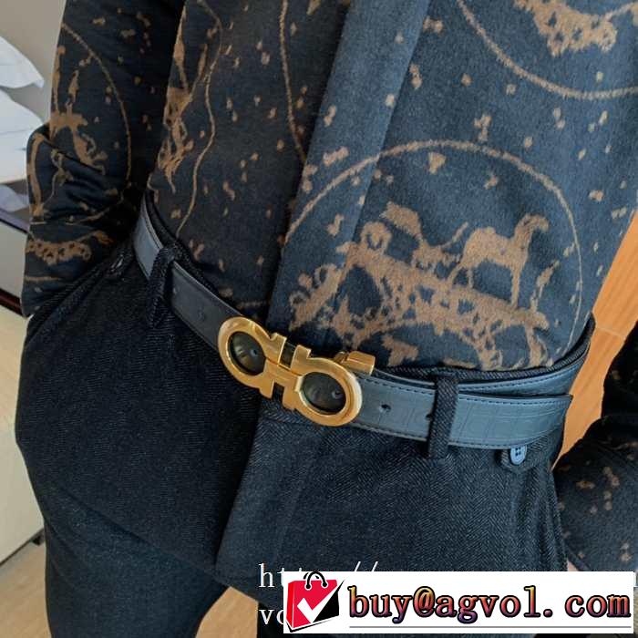 エルメス シルク シャツ 激安 HERMES スーパーコピー 服 着こなし ロゴプリントエレガントコーデ実用性にも優れた秋冬新作