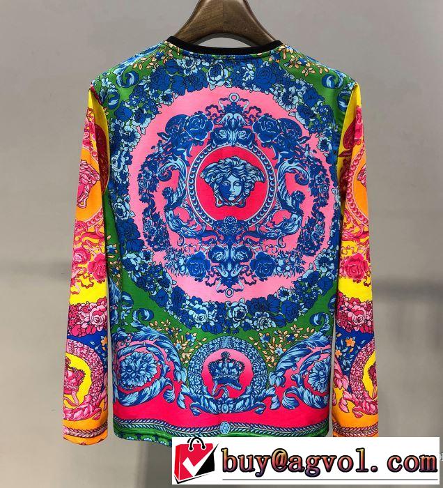 今季流行りの人気新作 【2019春夏】最新コレクション ヴェルサーチ VERSACE 長袖Tシャツ