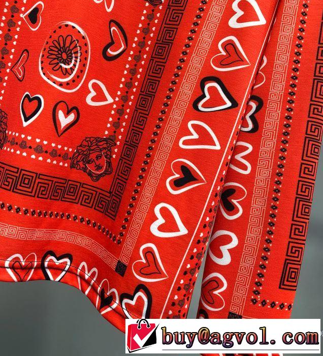 長袖Tシャツ 2019春夏トレンドアイテム 今期のトレンド定番アイテム ヴェルサーチ VERSACE