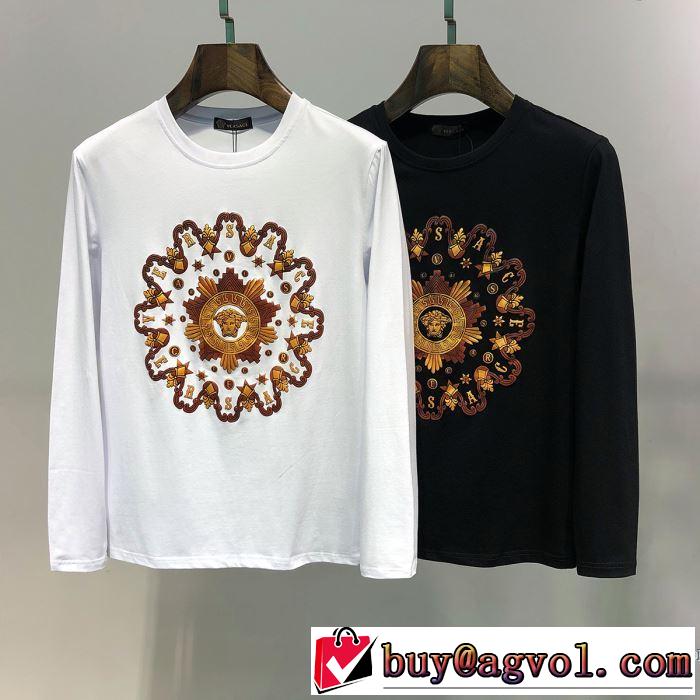 【2019年】夏のファッション 春夏のトレンドアイテム ヴェルサーチ VERSACE 長袖Tシャツ 2色可選
