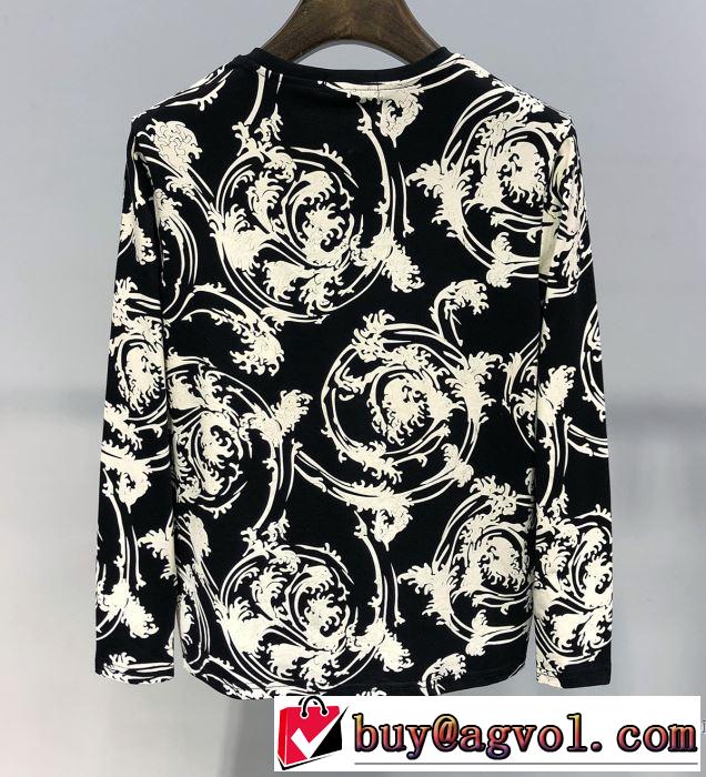 大人カジュアル夏ファッション2019 ヴェルサーチ VERSACE 長袖Tシャツ 2色可選 暑い季節も大活躍