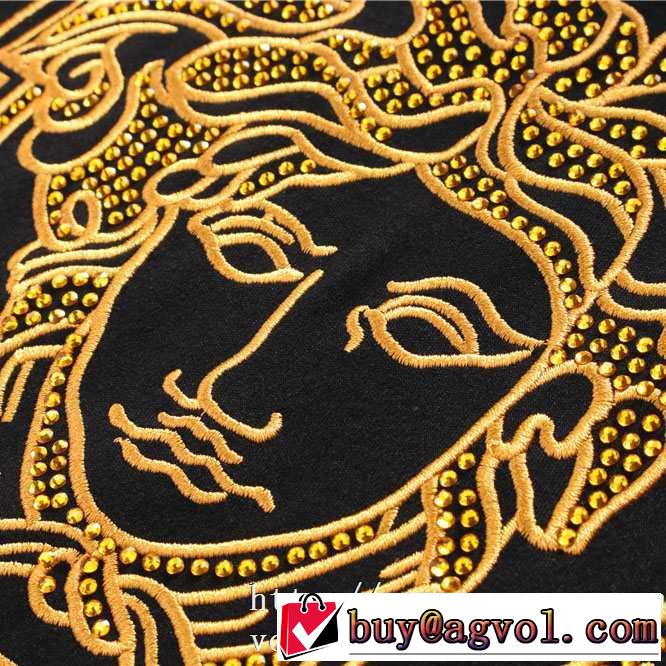 ヴェルサーチ VERSACE 長袖Tシャツ 【2019秋冬】今きてる最先端ブランド 今年注目な新品セール