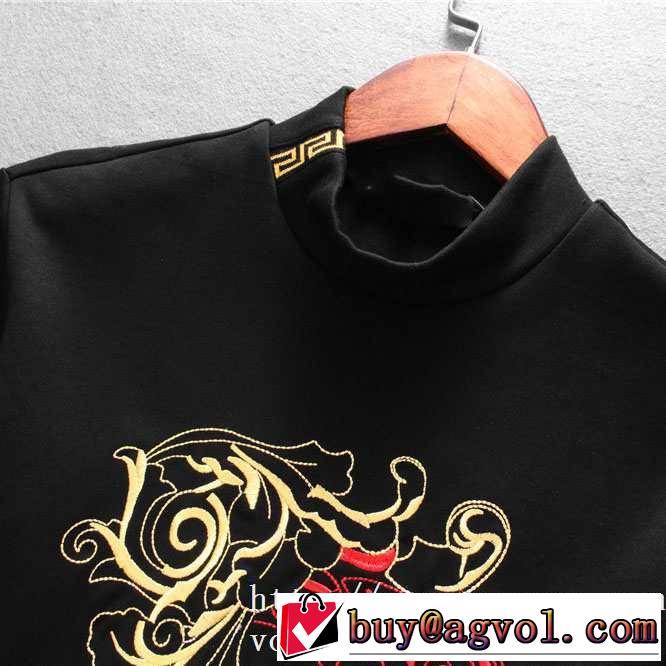 人気ブランドの新作秋冬トレンド  2019年秋冬に欠かせない ヴェルサーチ VERSACE 長袖Tシャツ