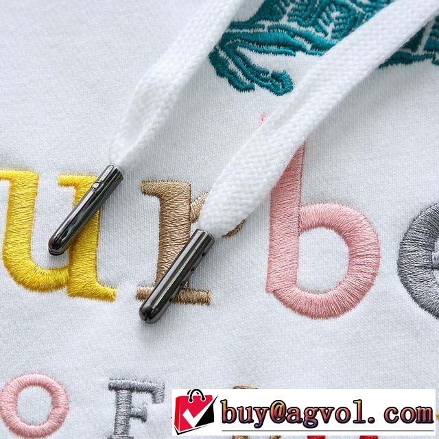 2色可選 今季トレンド新作はこれ バーバリー 秋冬に大注目のカラー BURBERRY 2019秋冬最重要アイテム パーカー もちろん相性抜群