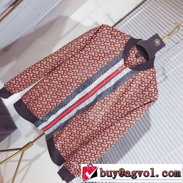 2019秋のファッショントレンドはこれ バーバリー BURBERRY ブルゾン  注目の秋ファッション一番