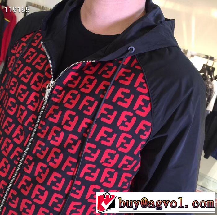 一番おしゃれ秋冬トレンド フェンディ おしゃれさんはいち早く取り FENDI 秋ファションのトレンド ハーフコート 2019秋に注目したい