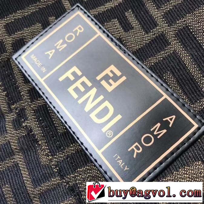 ハーフコート 優しいのに存在感 毎日はちょっとイイ秋冬新品 フェンディ【2019秋冬】今きてる最先端ブランド FENDI