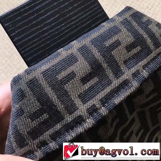 ハーフコート 優しいのに存在感 毎日はちょっとイイ秋冬新品 フェンディ【2019秋冬】今きてる最先端ブランド FENDI