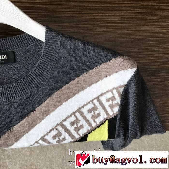 先取り 2019/2020秋冬ファッション フェンディ FENDI プルオーバーパーカー 素敵続くトレンド