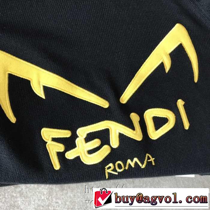 フェンディ FENDI プルオーバーパーカー 2色可選 秋冬ファッションコーディネート 2019秋に注目したい