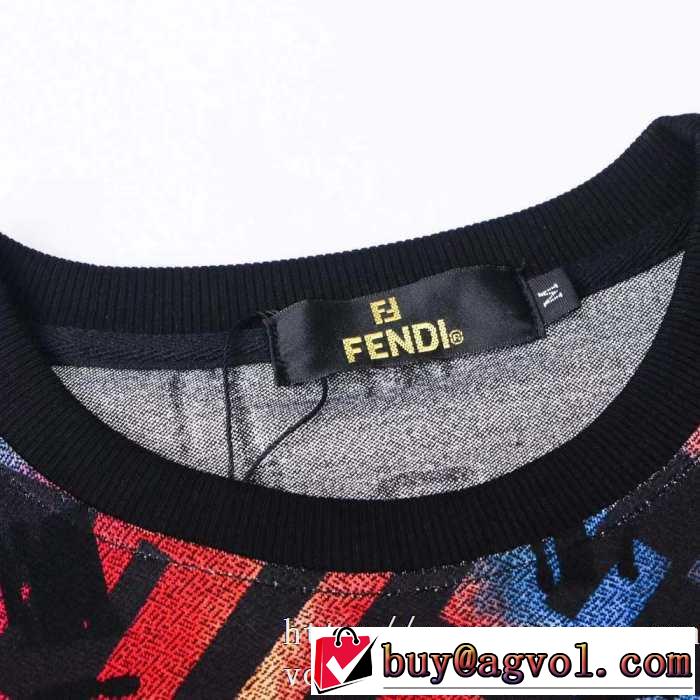 秋冬から人気継続中 【2019秋冬】今きてる最先端ブランドフェンディ FENDI プルオーバーパーカー 2色可選