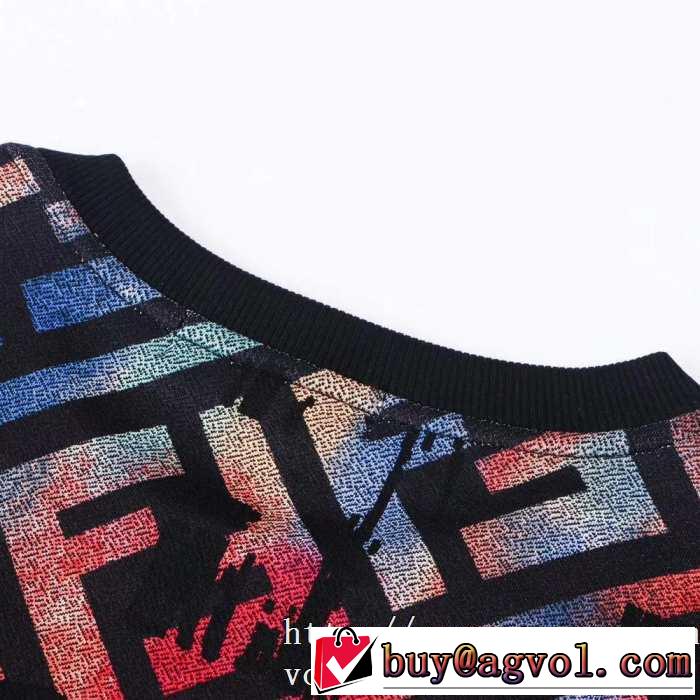 秋冬から人気継続中 【2019秋冬】今きてる最先端ブランドフェンディ FENDI プルオーバーパーカー 2色可選