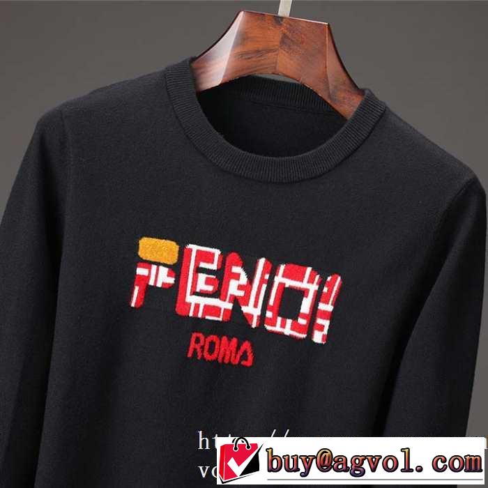 絶妙な大人っぽさと遊び心 2019秋冬人気色おすすめ フェンディ FENDI プルオーバーパーカー