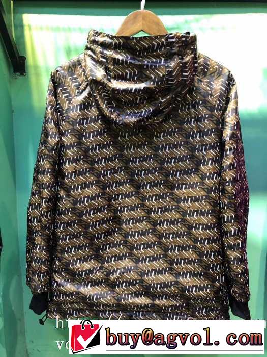 【最新】2019年秋冬のトレンド速報 フェンディ FENDI ブルゾン 注目の秋ファッション一番