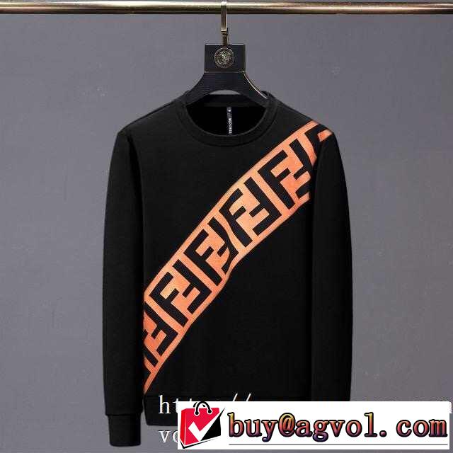 フェンディ FENDI プルオーバーパーカー おしゃれ感度が高い秋冬トレンド 2019秋冬最重要アイテム