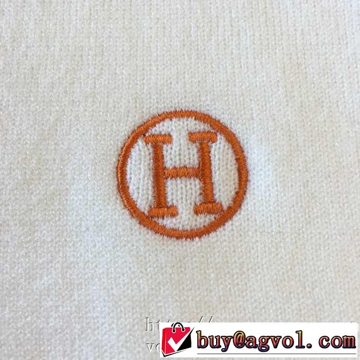 秋冬シーズンに持ってこいHERMESニットウェア 新作 スーパーコピー エルメス 着回し力の高いおしゃれコーディネート