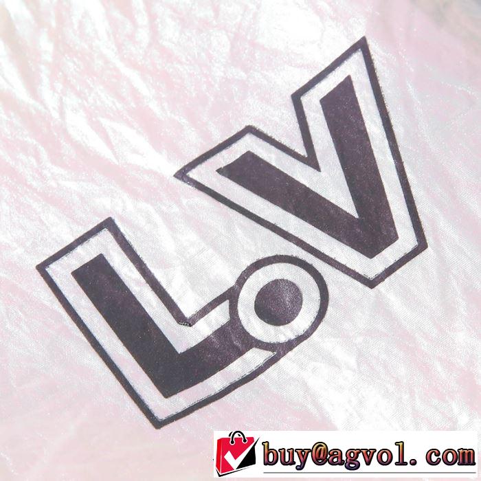 フード付きコート 2019春夏のトレンド新商品 一気にトレンド感満載な着こなし ルイ ヴィトン LOUIS VUITTON