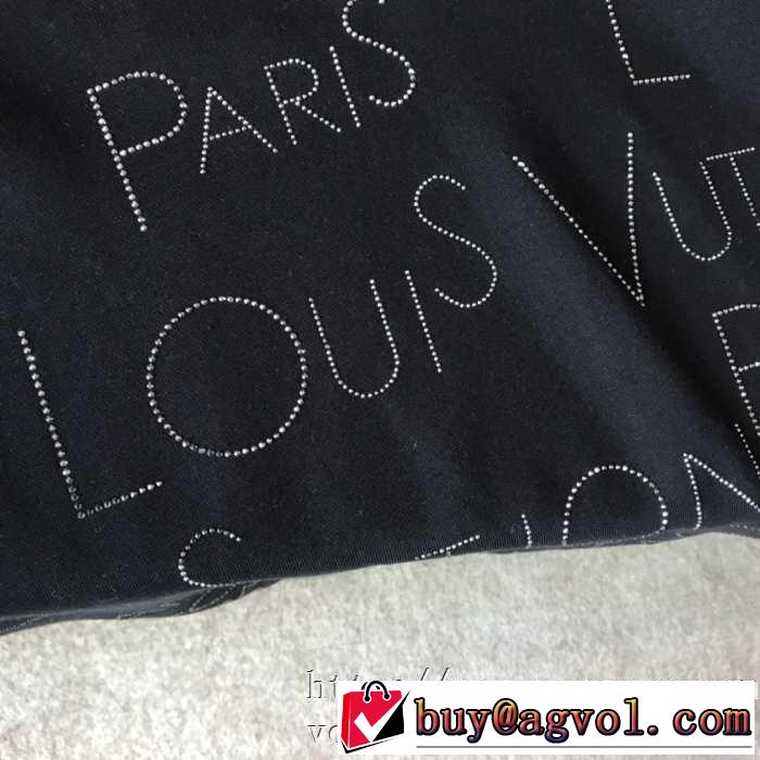 ルイ ヴィトン LOUIS VUITTON プルオーバーパーカー  2019-2020秋冬のファッション おすすめする注目トレンド
