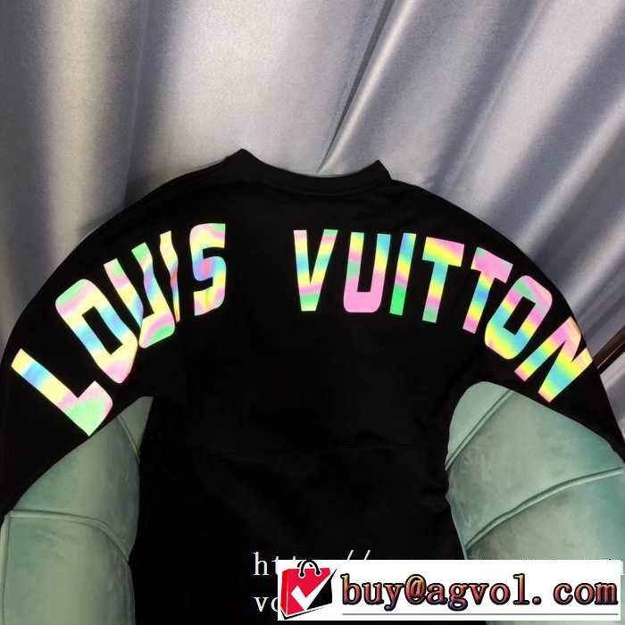 おしゃれ感度が高い秋冬トレンド 2019秋、イチオシ上品 ルイ ヴィトン LOUIS VUITTON プルオーバーパーカー 2色可選