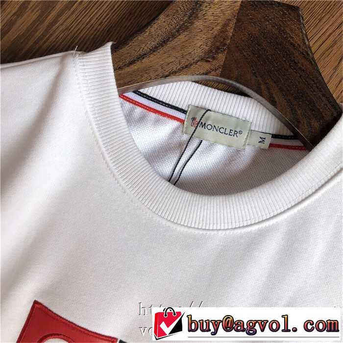 プルオーバーパーカー 2色可選 秋にはやる最新作を先取り 秋服コーデ2019年版 モンクレール MONCLER
