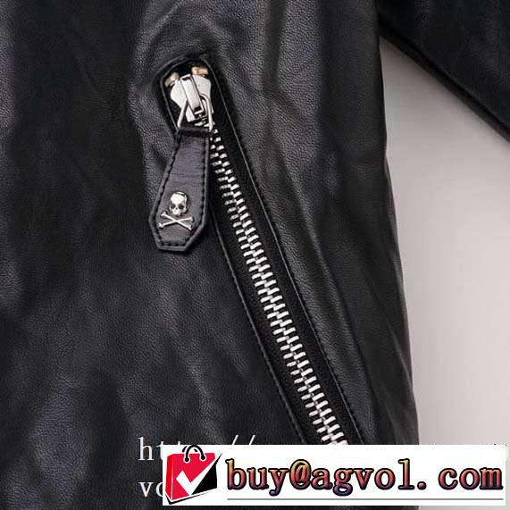 フェイクファー製のコート フィリッププレイン PHILIPP PLEIN 秋服コーデ2019年版 最新トレンドコーデおすすめ