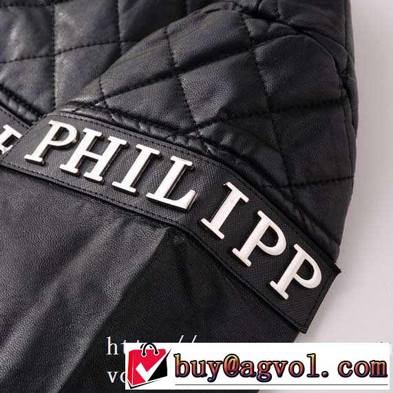 2019-2020秋冬のファッション お洒落で秋冬注目トレンド フィリッププレイン PHILIPP PLEIN  フェイクファー製のコート