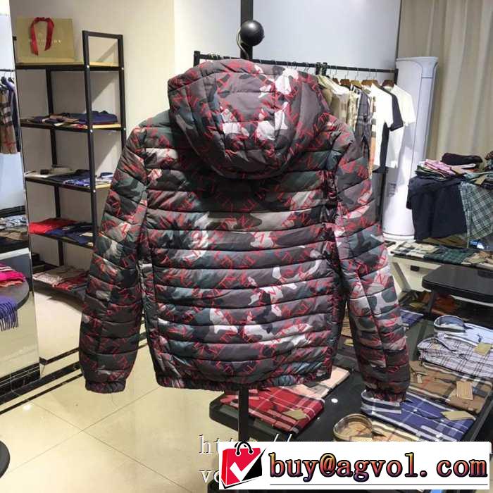ダウンジャケット 激安 ヴァレンティノ スーパーコピー メンズ 防寒性抜群 VALENTINO コレクションエレガント迷彩新作 
