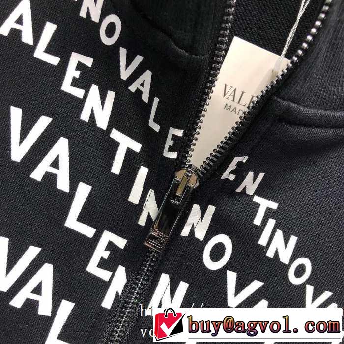 抜け感や着心地ヴァレンティノ メンズ スウェット Valentino 2019/20年末年始セール パーカー着こなしオシャレ秋冬コーデ