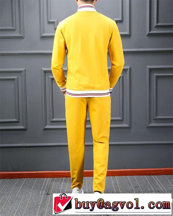 ヴェルサーチ最も目立ったブランド新品 VERSACE 上下セット 2019年最新ファッション