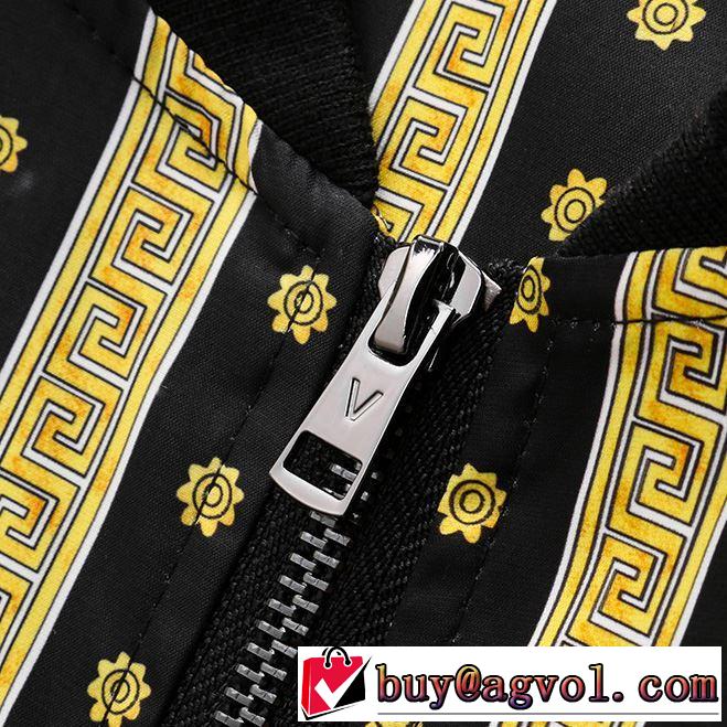 【2019春夏】最新コレクション まずは定番！人気アイテム ヴェルサーチVERSACE ブルゾン